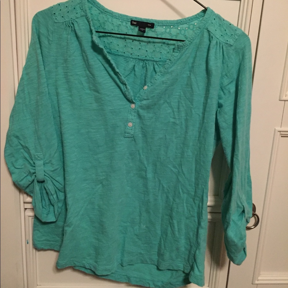 Gap shirt - Size M